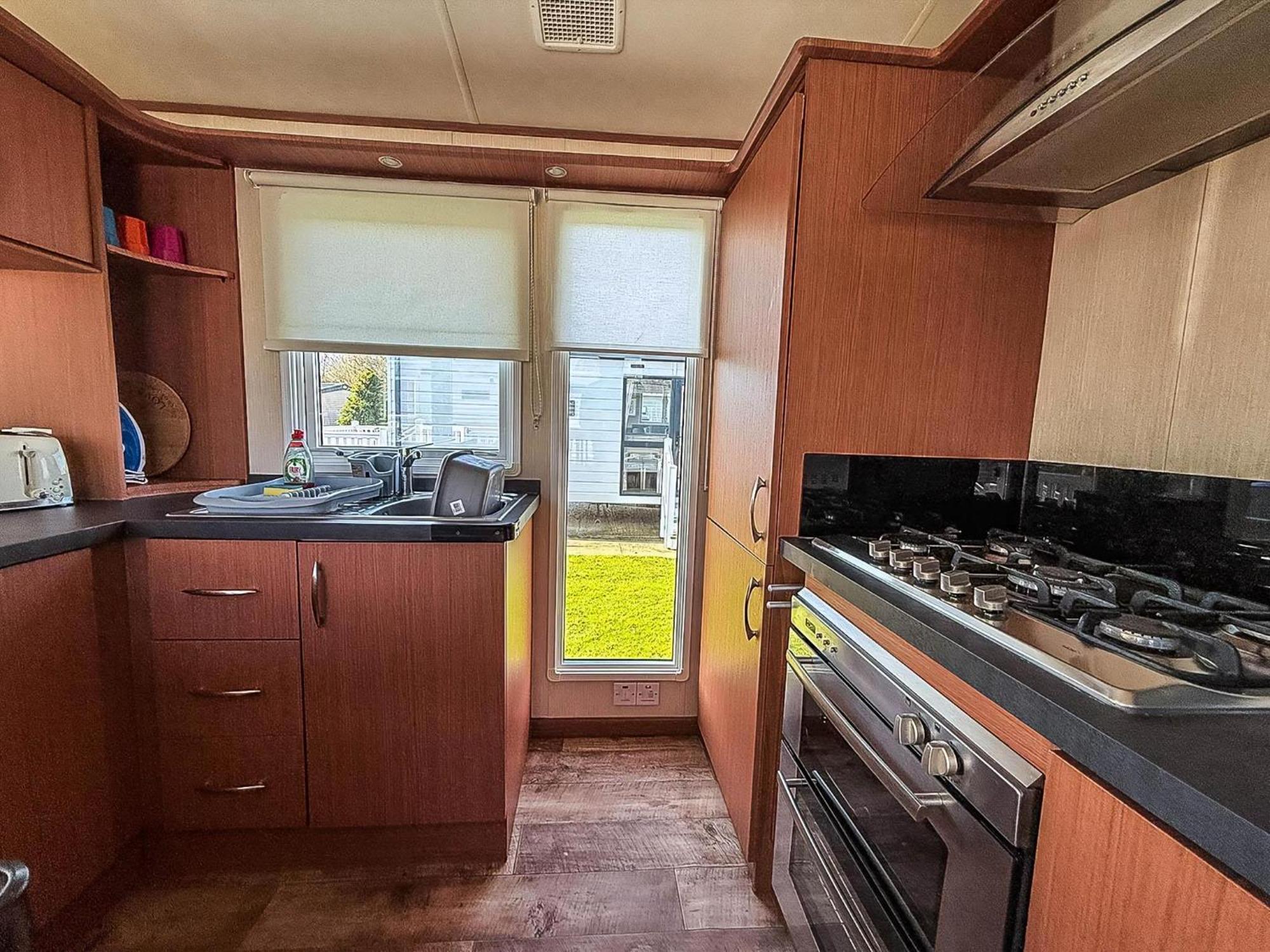 Stunning 6 Berth Caravan With Decking At Southview Holiday Park Ref 33175V Skegness Esterno foto